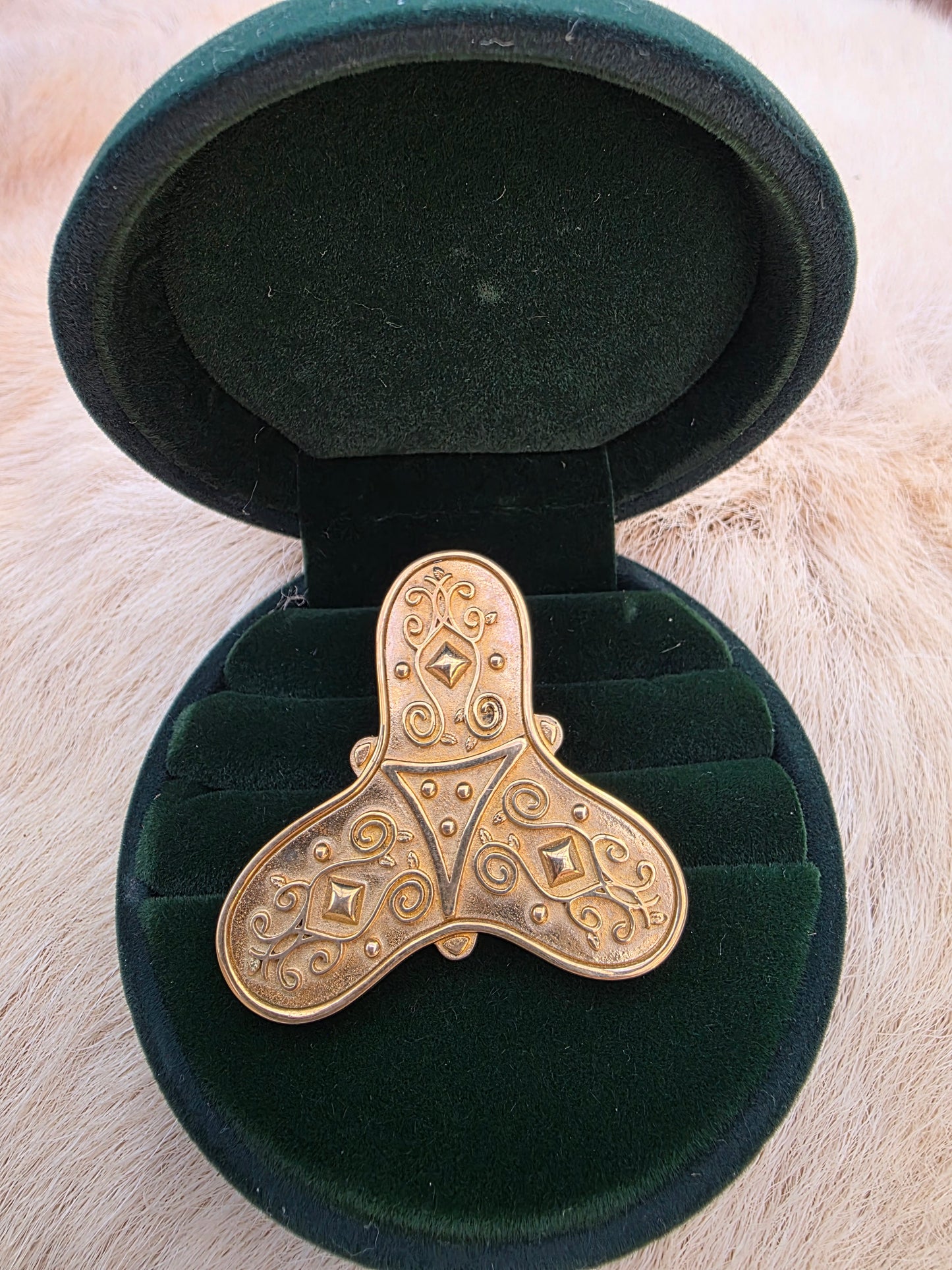 Viking Tri-Lobed Brooch – Replica of the Sør-Fron Find (c. 800–850 AD)
