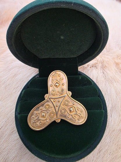 Viking Tri-Lobed Brooch – Replica of the Sør-Fron Find (c. 800–850 AD)